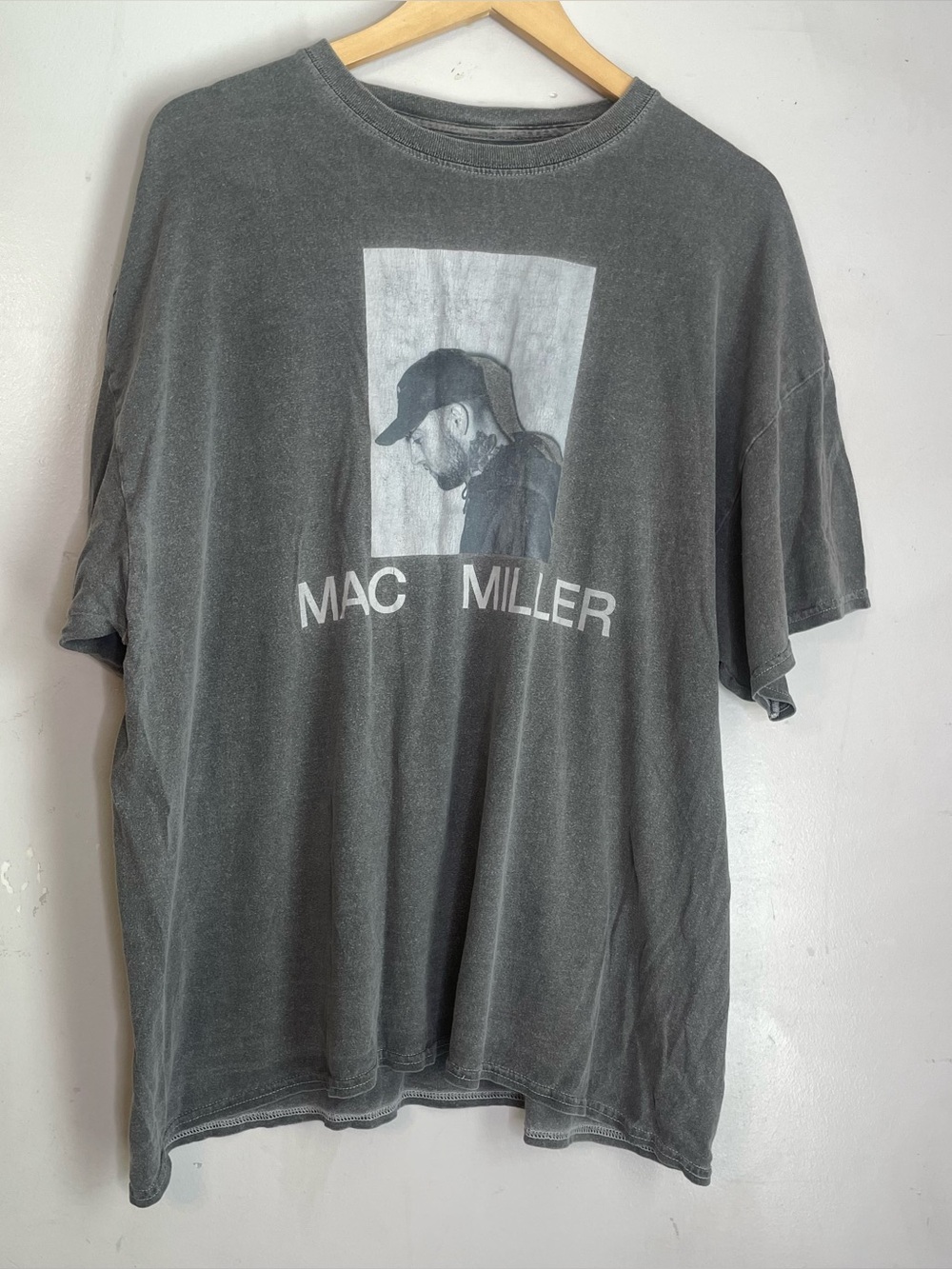 Mac Miller Graphic T-Shirt Mens XL Gray Vintage Wash Rap Hip Hop Merch Official